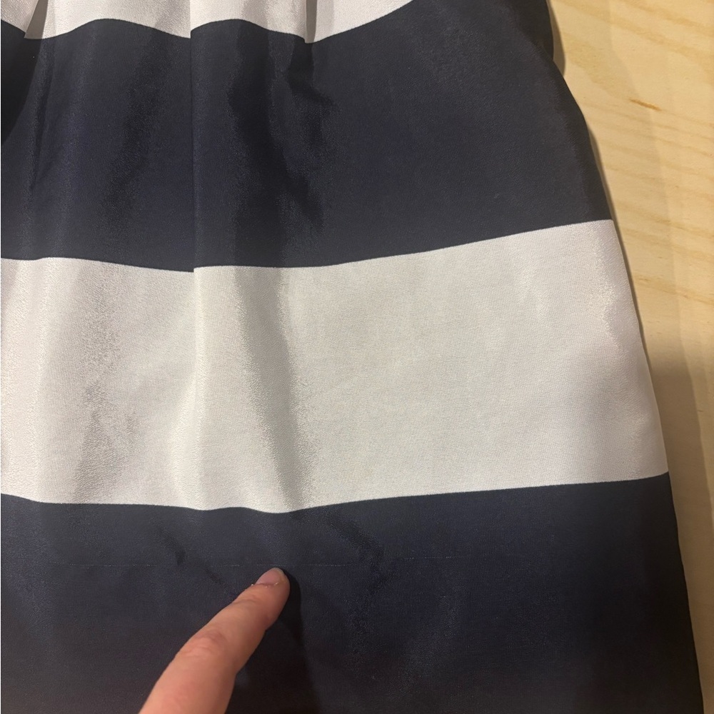 J. Crew White and Blue Skirt (US 2) - Picture 8 of 12